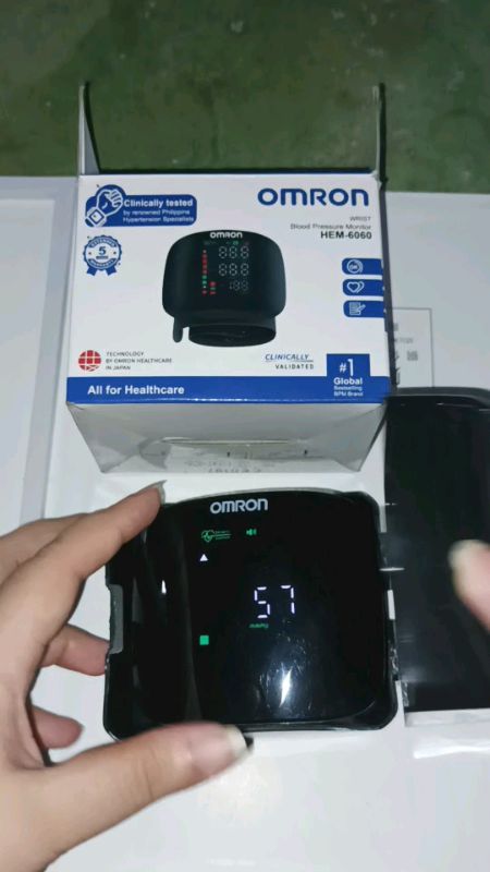 #เครื่องวัดความดันโลหิตข้อมือ  #omron #ความดัน #สุขภาพ #ทางการแพทย์ #เครื่องวัดความดัน #ของดี #ของเด็ด #ของถูก #คนแก่