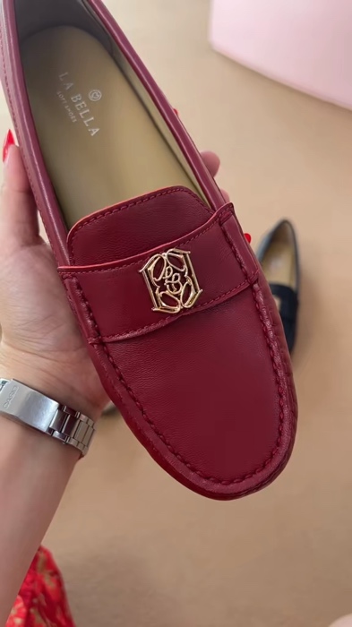 #elegante #loafer #labella #labellasoftshoes #labella_review #shoes #รองเท้า #หนังแกะ #รองเท้าแฟชั่น #รองเท้าหนัง #ใส่สบาย #ดีไซน์สวย #รองเท้าผู้หญิง