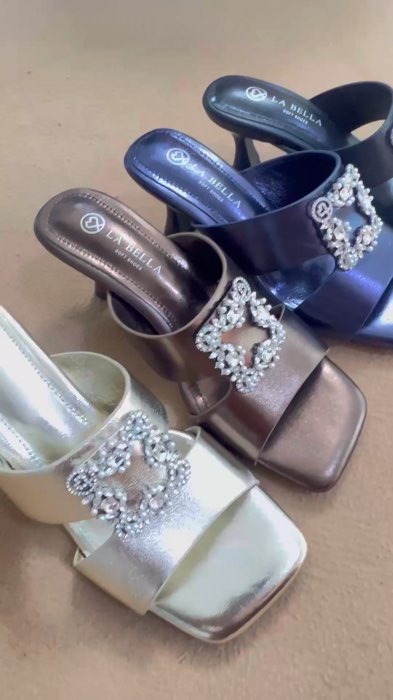 #labellasoftshoes #labella_review #shoes #รองเท้า #elegante #loafer #labella #หนังแกะ #รองเท้าแฟชั่น #รองเท้าผู้หญิง #รองเท้าหนัง #ใส่สบาย #ดีไซน์สวย