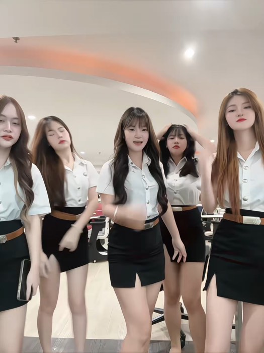 #đai sinh viên
#sinh viên
#bộ đồng phục sinh viên
#đại học
#bộ đồng phục đại học
#áo sinh viên
#váy A
#váy xếp ly
#váy sinh viên
#xếp ly eo viền
#bảng tin
#kiểu A